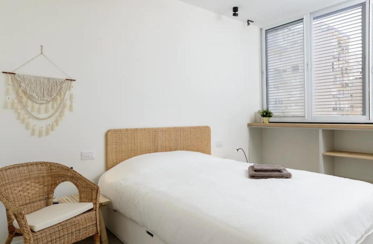 Stylish & Spacious 3 Bedroom Apartment By The Sea Netanya Exterior photo